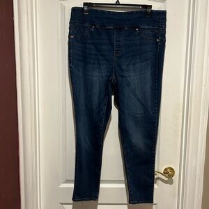 American Rag pull on jeans